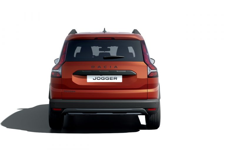 Dacia Jogger 2022: immagini ufficiali