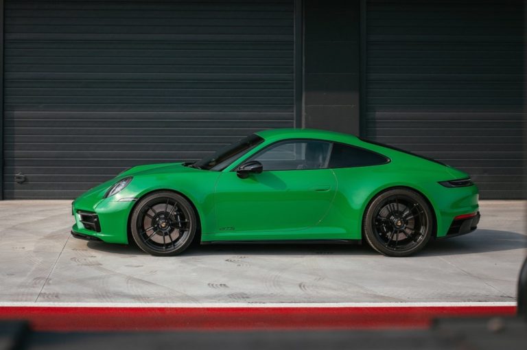 Porsche 911 Carrera GTS, Carrera 4 GTS e Carrera GTS Cabriolet 2022: immagini ufficiali