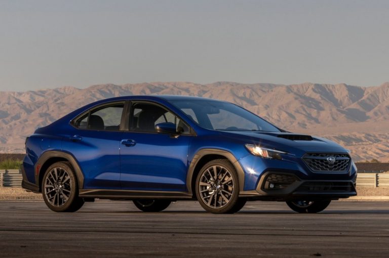 Subaru WRX 2022: immagini ufficiali