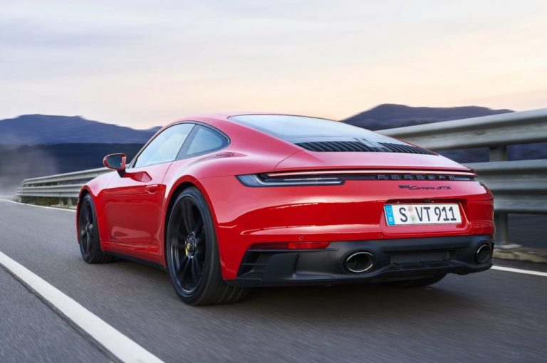 Porsche 911 Carrera GTS, Carrera 4 GTS e Carrera GTS Cabriolet 2022: immagini ufficiali