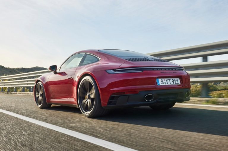 Porsche 911 Carrera GTS, Carrera 4 GTS e Carrera GTS Cabriolet 2022: immagini ufficiali