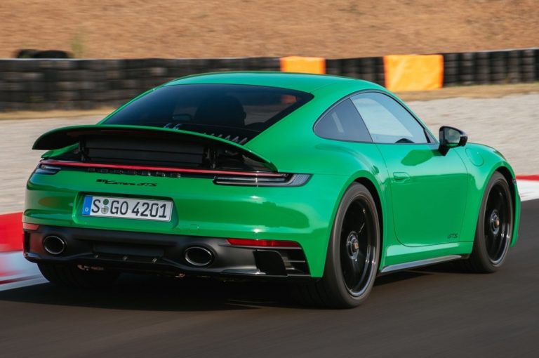 Porsche 911 Carrera GTS, Carrera 4 GTS e Carrera GTS Cabriolet 2022: immagini ufficiali