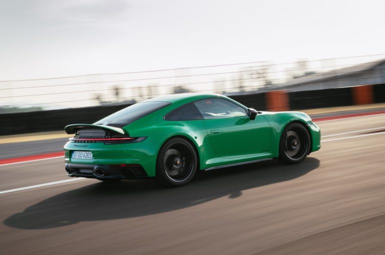 Porsche 911 Carrera GTS, Carrera 4 GTS e Carrera GTS Cabriolet 2022: immagini ufficiali