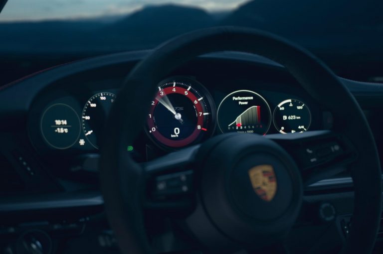 Porsche 911 Carrera GTS, Carrera 4 GTS e Carrera GTS Cabriolet 2022: immagini ufficiali