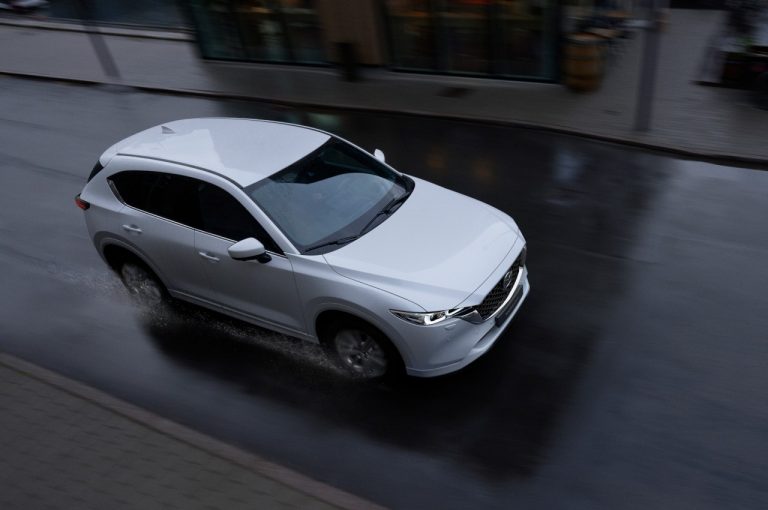 Mazda CX-5 2022: immagini ufficiali