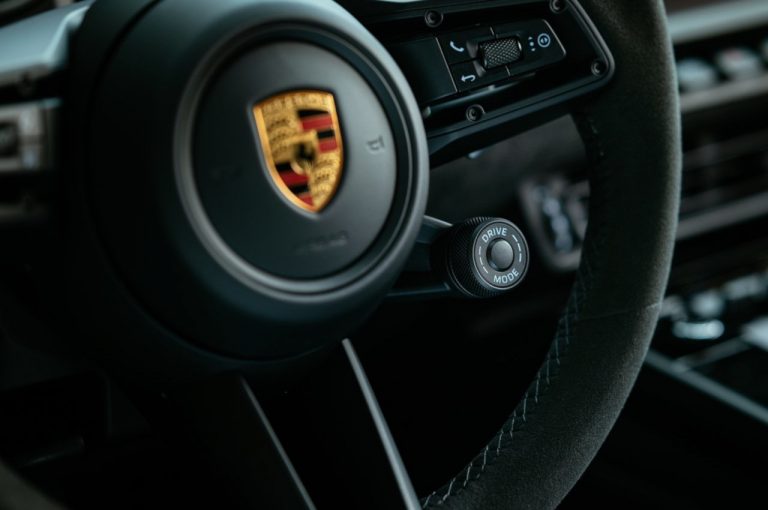Porsche 911 Carrera GTS, Carrera 4 GTS e Carrera GTS Cabriolet 2022: immagini ufficiali