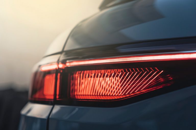 Renault Mégane E-Tech Electric 2022: immagini ufficiali