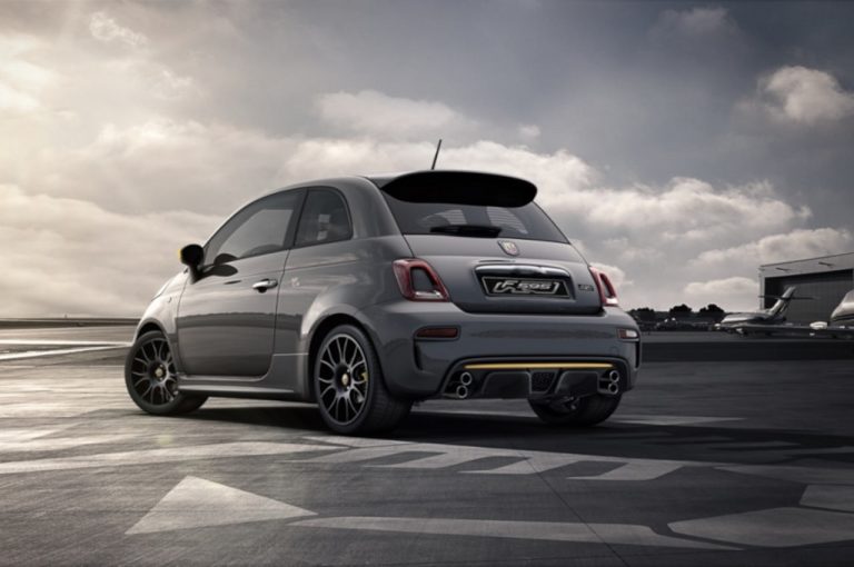 Abarth F595 Speciale 2022: immagini ufficiali