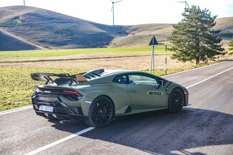Lamborghini Huracan STO: la prova su strada