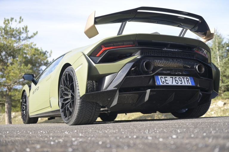 Lamborghini Huracan STO: la prova su strada