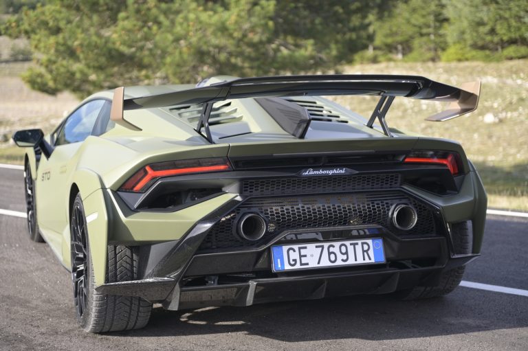 Lamborghini Huracan STO: la prova su strada