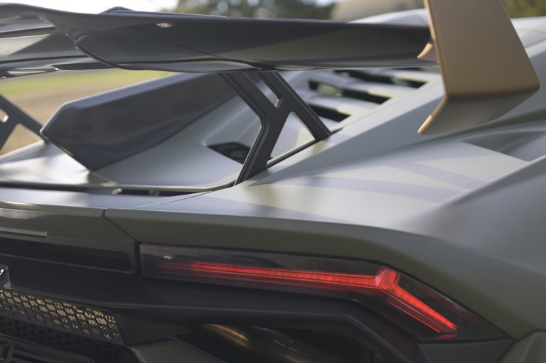 Lamborghini Huracan STO: la prova su strada
