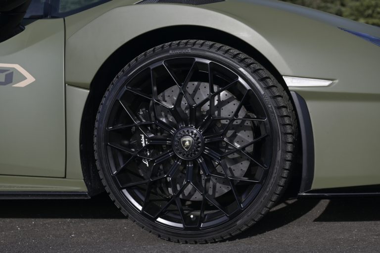 Lamborghini Huracan STO: la prova su strada