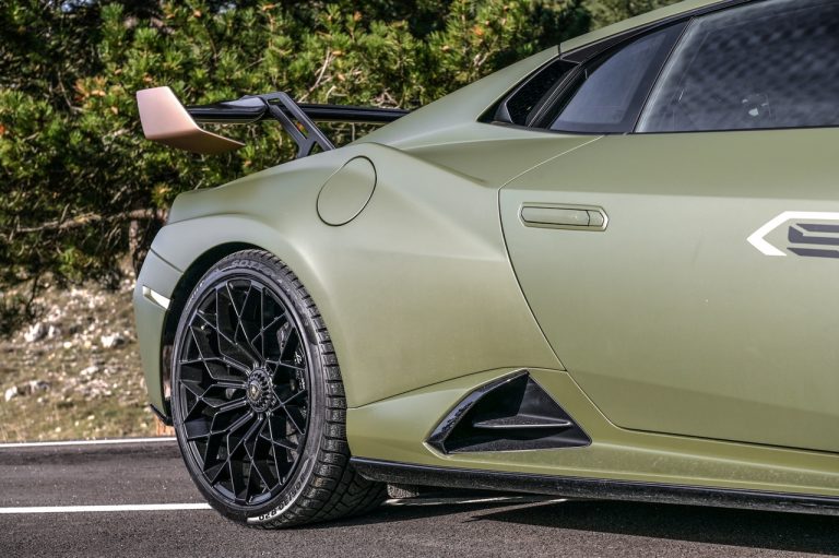Lamborghini Huracan STO: la prova su strada
