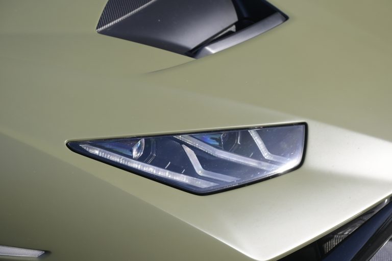 Lamborghini Huracan STO: la prova su strada