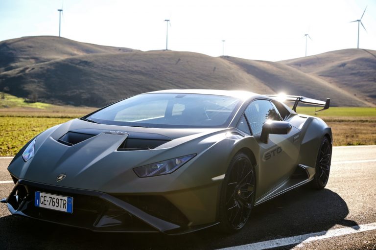 Lamborghini Huracan STO: la prova su strada