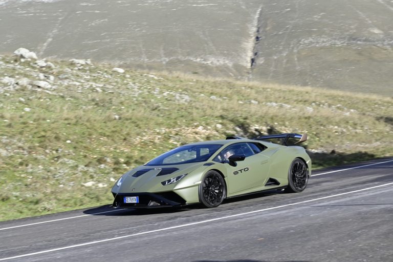 Lamborghini Huracan STO: la prova su strada
