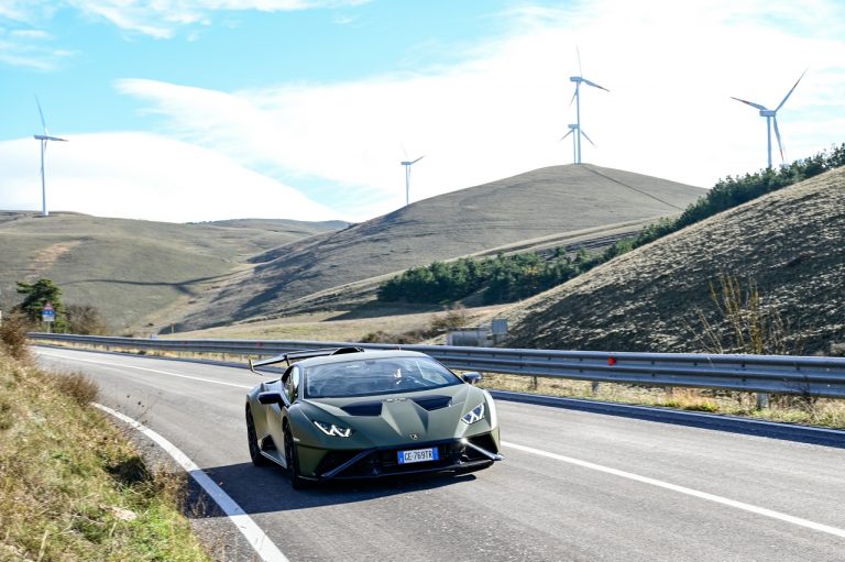 Lamborghini Huracan STO: la prova su strada