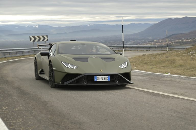 Lamborghini Huracan STO: la prova su strada