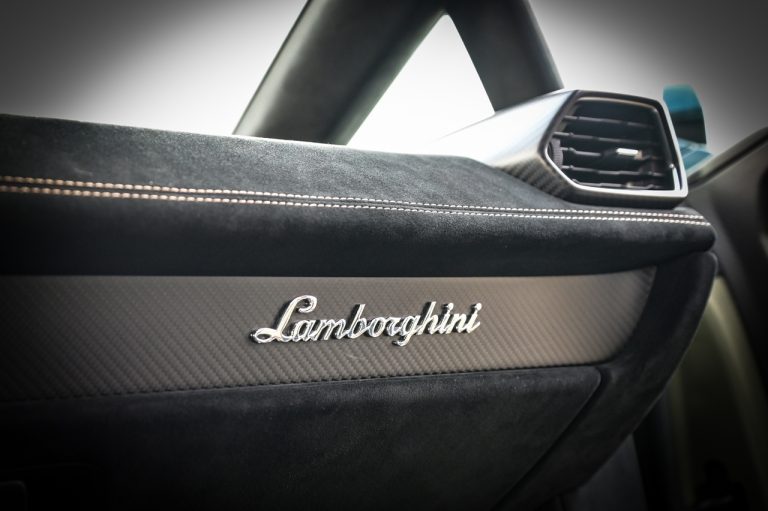 Lamborghini Huracan STO: la prova su strada