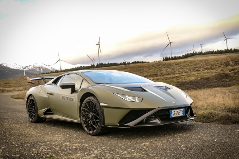 Lamborghini Huracan STO: la prova su strada