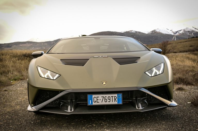 Lamborghini Huracan STO: la prova su strada