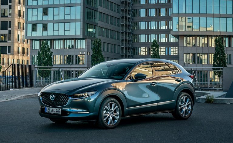 Mazda CX-30 2022: immagini ufficiali