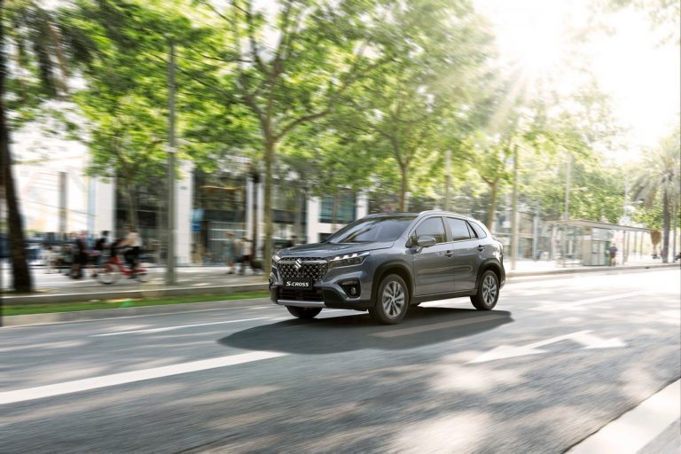 Suzuki S-Cross Hybrid 2022: immagini ufficiali