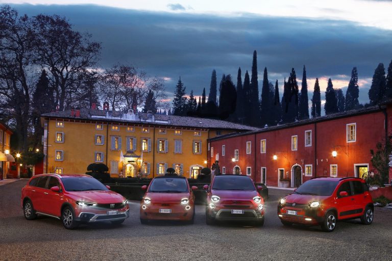 Fiat 500, 500X, Panda e Tipo nuova gamma Red 2022: immagini ufficiali