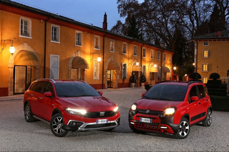 Fiat 500, 500X, Panda e Tipo nuova gamma Red 2022: immagini ufficiali