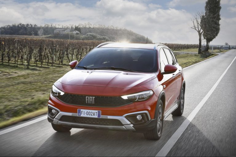 Fiat 500, 500X, Panda e Tipo nuova gamma Red 2022: immagini ufficiali