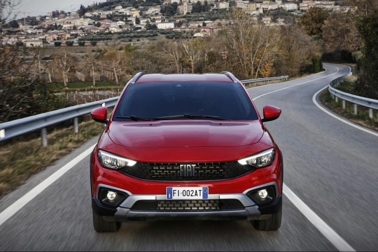Fiat 500, 500X, Panda e Tipo nuova gamma Red 2022: immagini ufficiali