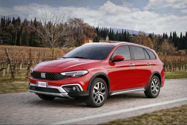 Fiat 500, 500X, Panda e Tipo nuova gamma Red 2022: immagini ufficiali