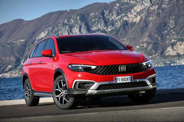 Fiat 500, 500X, Panda e Tipo nuova gamma Red 2022: immagini ufficiali