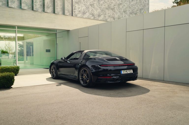 911 Porsche Design 50th Anniversary Edition 2022: immagini ufficiali