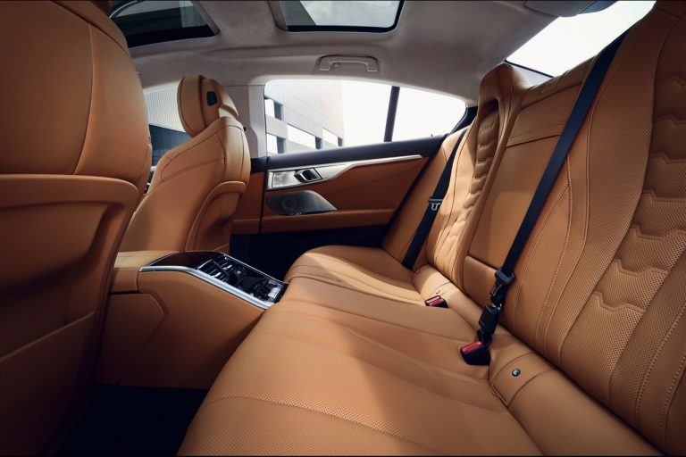 Bmw Serie 8 Coupé, Cabrio, Gran Coupé ed M8 Competition 2022: immagini ufficiali