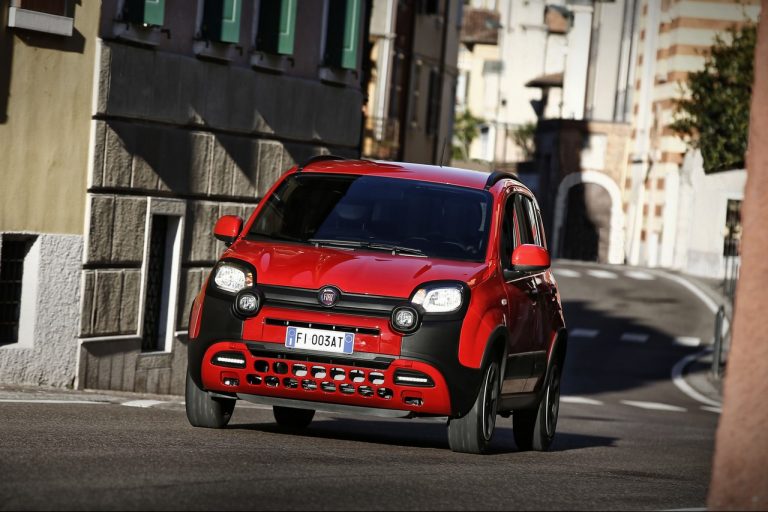 Fiat 500, 500X, Panda e Tipo nuova gamma Red 2022: immagini ufficiali