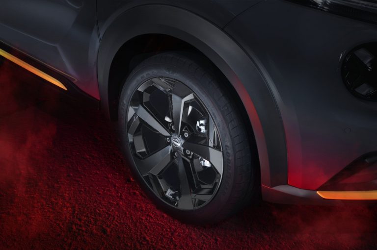 Nissan Juke Kiiro 2022: immagini ufficiali