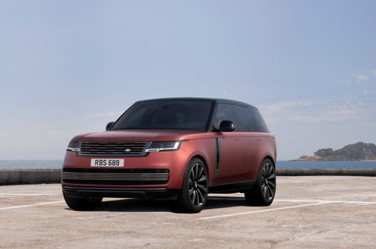 Range Rover 2022: immagini ufficiali