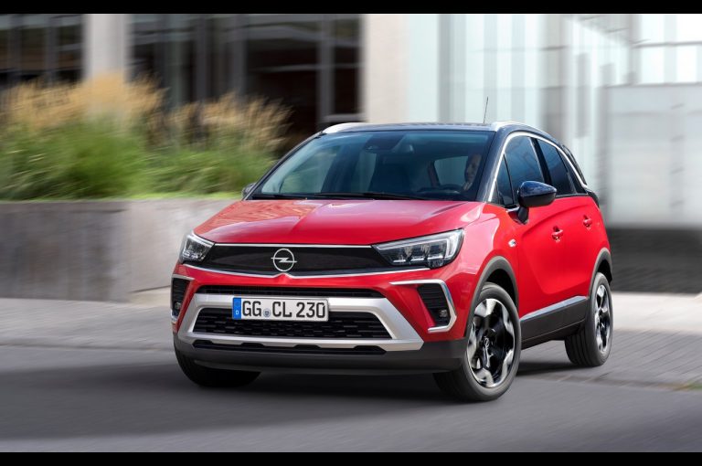 Opel Corsa, Corsa-e e Crossland Blitz Edition 2022: immagini ufficiali