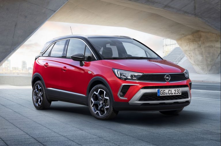 Opel Corsa, Corsa-e e Crossland Blitz Edition 2022: immagini ufficiali