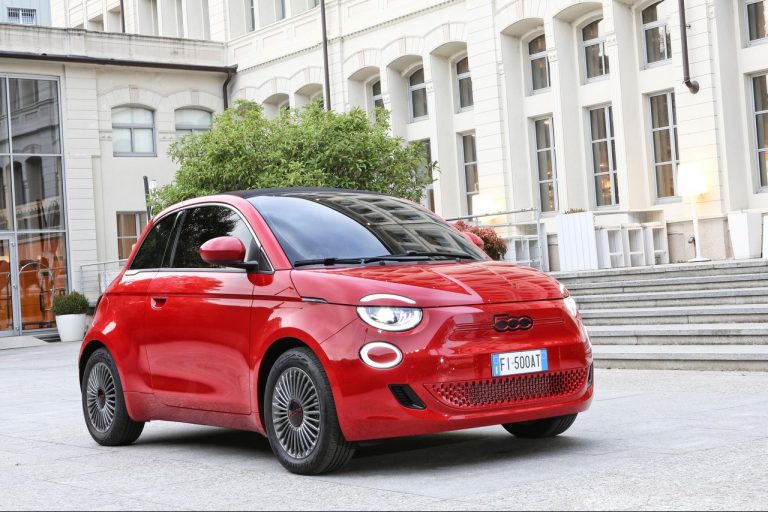Fiat 500, 500X, Panda e Tipo nuova gamma Red 2022: immagini ufficiali