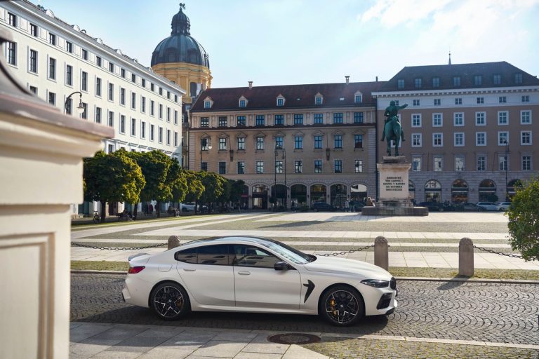 Bmw Serie 8 Coupé, Cabrio, Gran Coupé ed M8 Competition 2022: immagini ufficiali