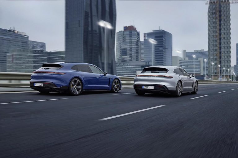 Porsche-Taycansportturismo-