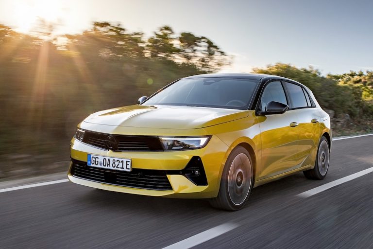 Opel Astra 2022