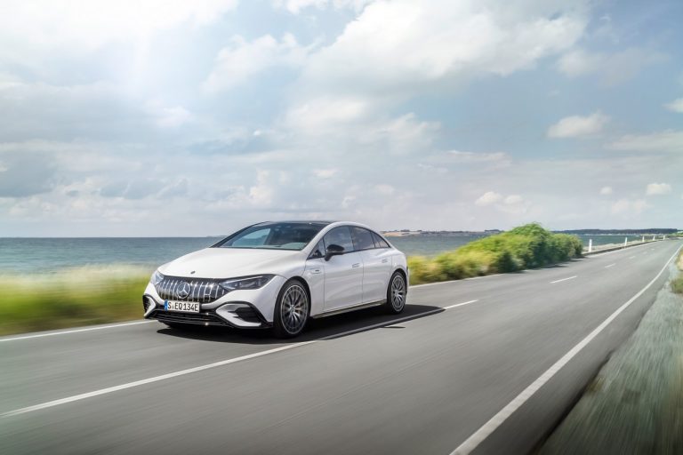 Mercedes-AMG EQE 43 4Matic ed EQE 53 4Matic+ 2022: immagini ufficiali