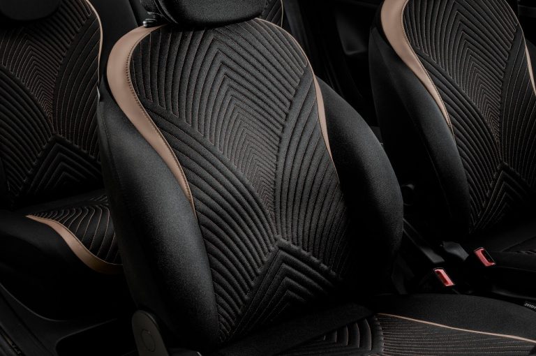Lancia Ypsilon Alberta Ferretti 2022: immagini ufficiali