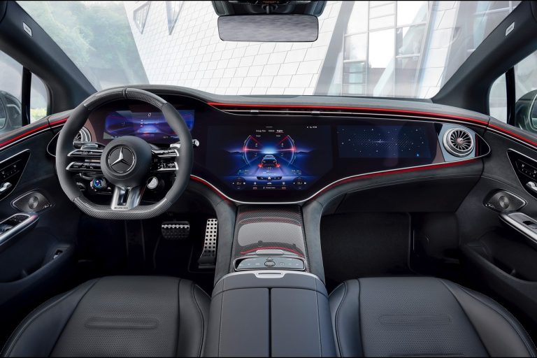 Mercedes-AMG EQE 43 4Matic ed EQE 53 4Matic+ 2022: immagini ufficiali
