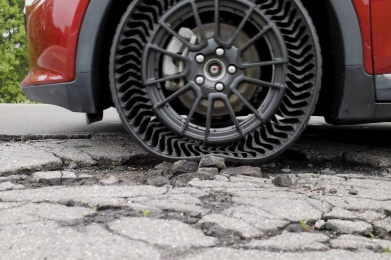 Michelin Uptis, la gomma senz'aria