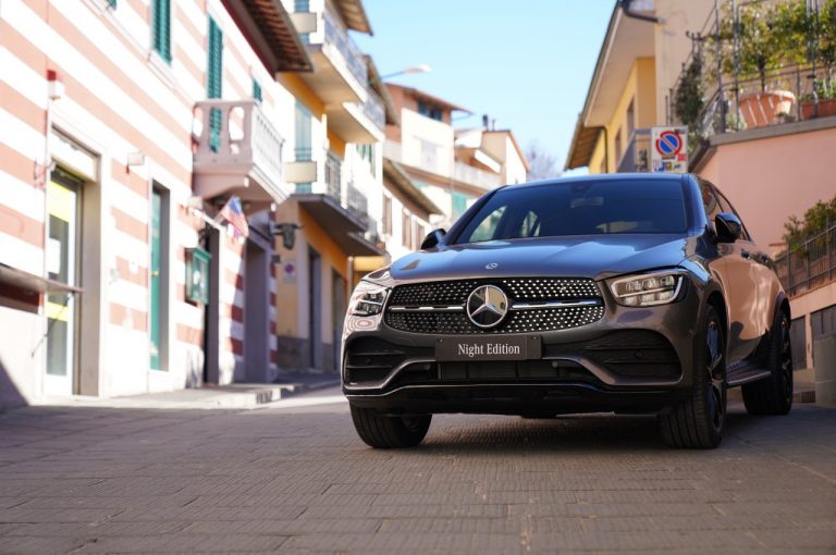 Mercedes GLC Coupé Night Edition Plus 2022: immagini ufficiali